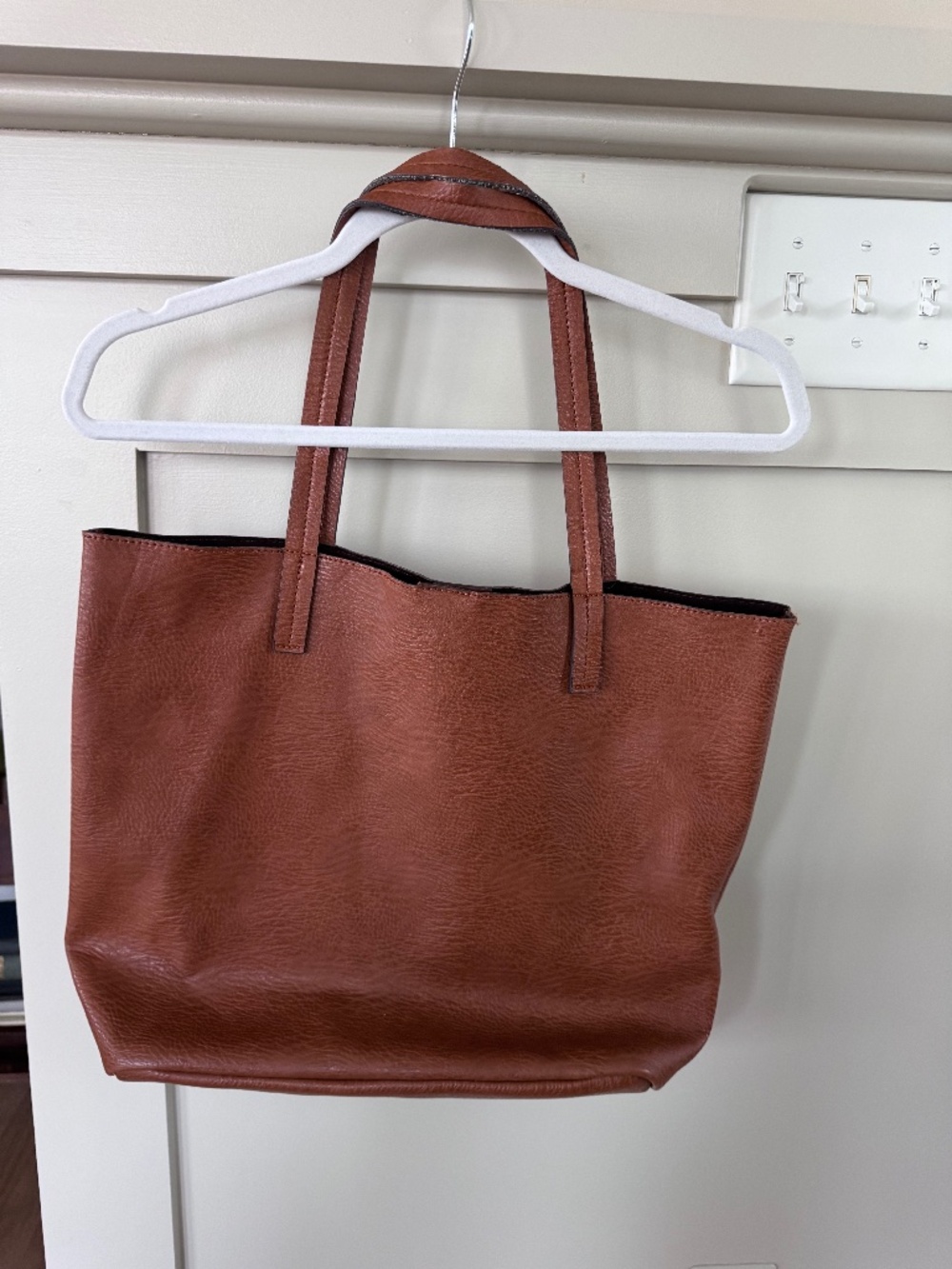 Tote - Picture 2 of 5